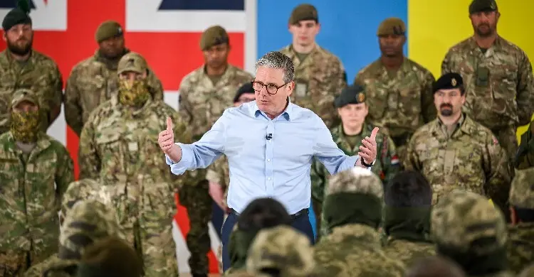 ইরান যুদ্ধ ঘিরে ব্রিটিশ সামরিক বাহিনীর দুর্বলতা প্রকাশ