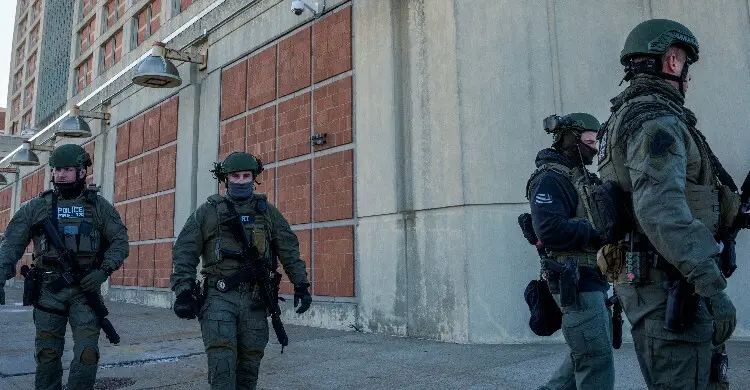 মাদুরোকে ধরার অভিযানে অংশ নেওয়া মার্কিন সেনা গ্রেফতার