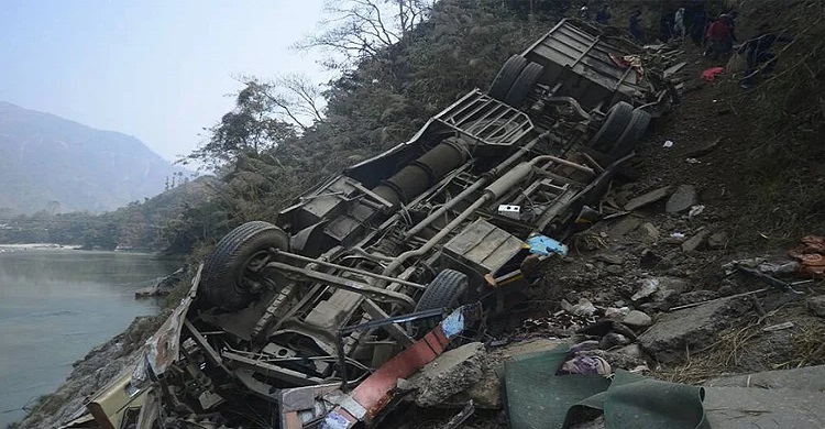British tourist among 19 killed in Nepal road crash
