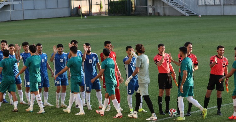 এখনো মার্কিন ভিসার অপেক্ষায় ইরানের ফুটবল দল
