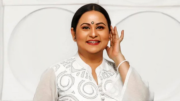 যেভাবে অভিনেত্রী থেকে নির্মাতা হয়েছেন আফসানা মিমি