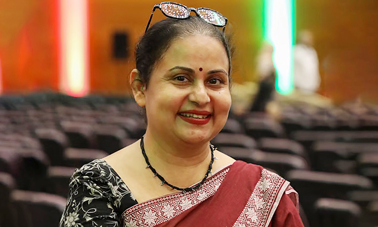 যেভাবে অভিনেত্রী থেকে নির্মাতা হয়েছেন আফসানা মিমি