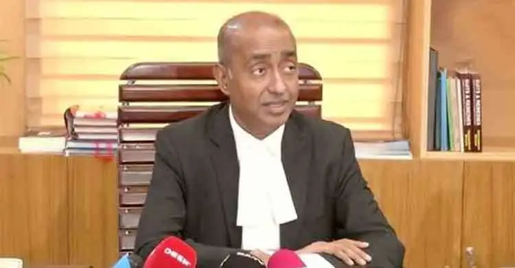 দেশে সাদা ও কালা দরবেশ আছে: অ্যাটর্নি জেনারেল