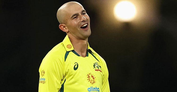 বিশ্বকাপ থেকে ছিটকে গেলেন অ্যাগার, দলে ঢুকবেন লাবুশেন!