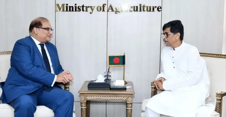 বাংলাদেশে আধুনিক কৃষি যন্ত্রপাতি রপ্তানি করতে চায় পাকিস্তান