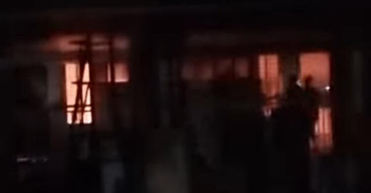 ময়মনসিংহে সরকারি প্রাথমিক বিদ্যালয়ে অগ্নিকাণ্ড