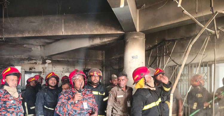 শাহবাগে বাংলাদেশ মেডিকেল বিশ্ববিদ্যালয় হাসপাতালে অগ্নিকাণ্ড