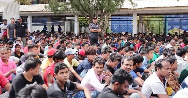 মালয়েশিয়ায় এক বছরে আটক ৯০ হাজারের বেশি অবৈধ অভিবাসী