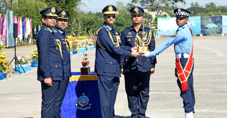 বিমানবাহিনীতে অন্তর্ভুক্ত হলো ৪৪১ জন