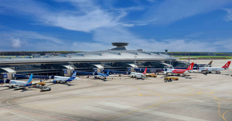 Russia bans 92 US citizens from entry including journos