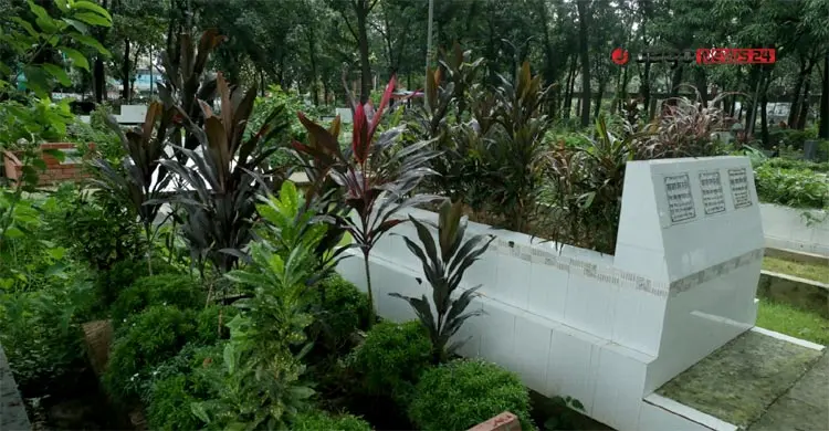 আজিমপুর কবরস্থান/ছবি: বিপ্লব দিক্ষীৎ
