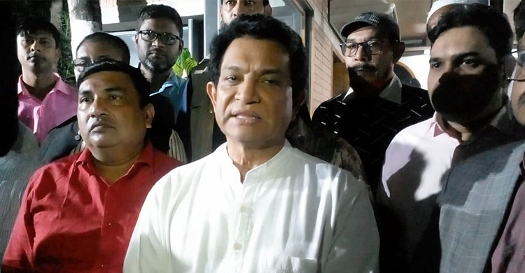 আ’লীগের মনোনয়ন না পেয়ে স্বতন্ত্র প্রার্থী হয়ে লড়বেন এ কে আজাদ