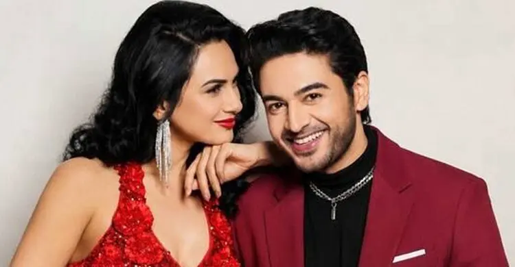 মা হতে চান না আকাঙ্ক্ষা, বিচ্ছেদের পথে গৌরবের সংসার