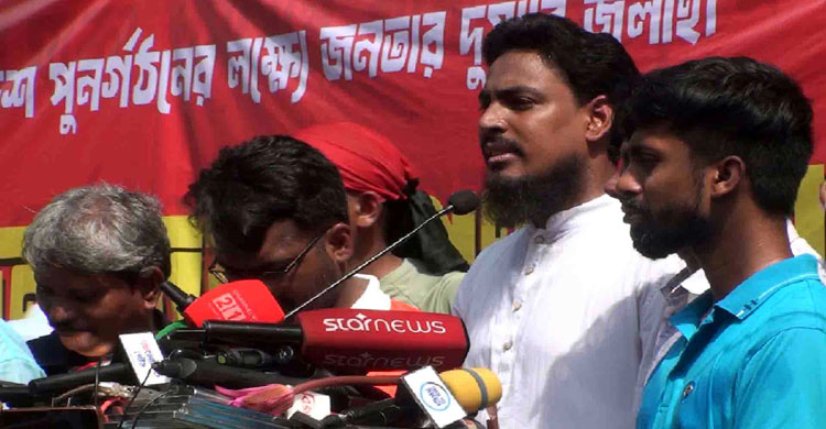 শেখ হাসিনা টুপ করে ঢুকে পড়লে আমগাছে বেঁধে রাখা হবে