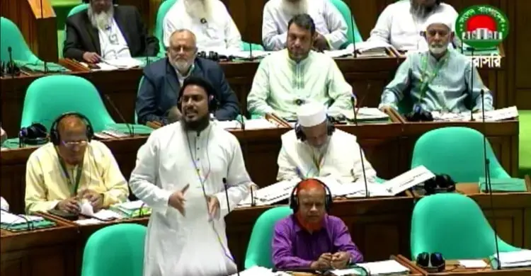 সিরাজগঞ্জ-বগুড়া সরাসরি রেলপথ নির্মাণ জরুরি, সংসদে আখতার