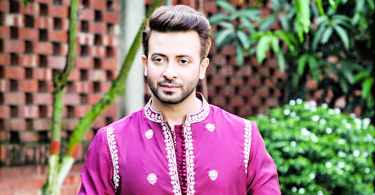 শতকোটি টাকার মানহানি, জবাব দিতে শাকিব খানের বিরুদ্ধে সমন জারি