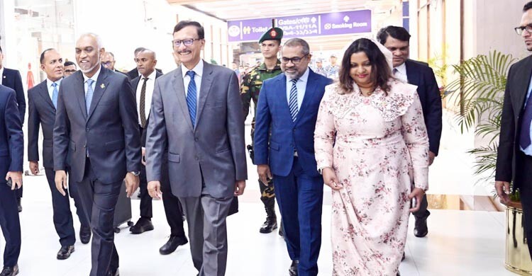 শপথগ্রহণ অনুষ্ঠানে যোগ দিতে ঢাকায় মালদ্বীপের প্রেসিডেন্ট