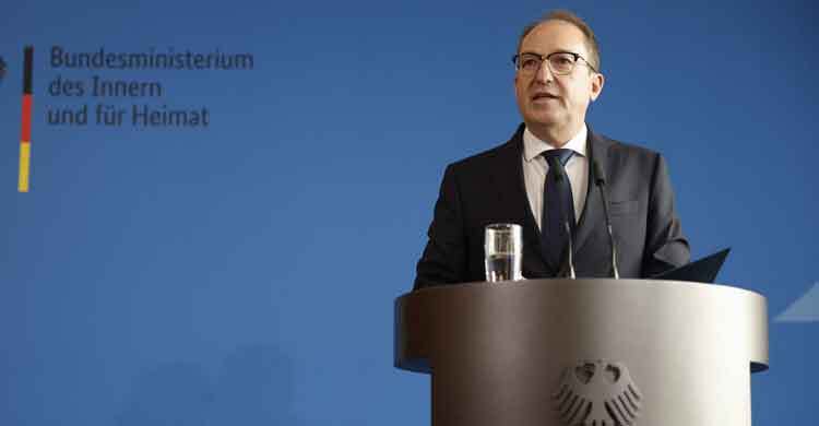 ফিলিস্তিনি ভূখণ্ডে জার্মানির নিরস্ত্র পুলিশ মোতায়েন