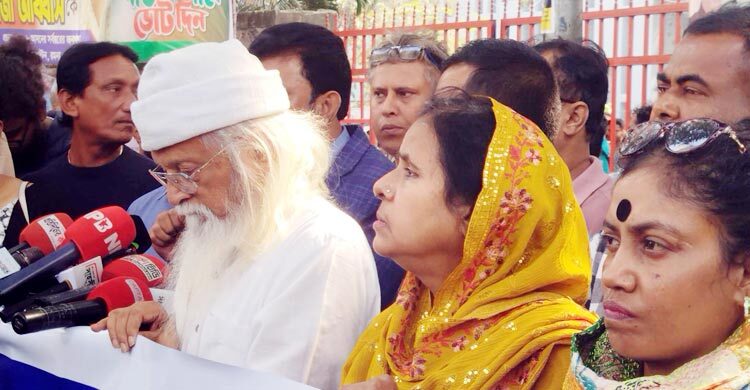 তারা মাজার ভাঙে, আমরা অলি-আউলিয়ার গুণগান করি