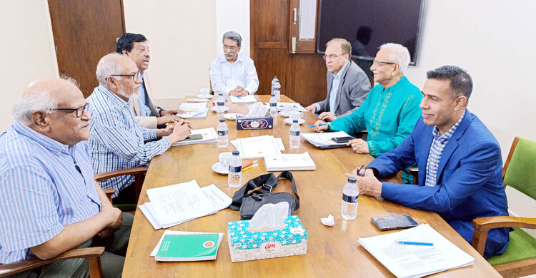 পর্যায়ক্রমে রাজনৈতিক দল-জোটগুলোর সঙ্গে কথা বলবে ঐকমত্য কমিশন