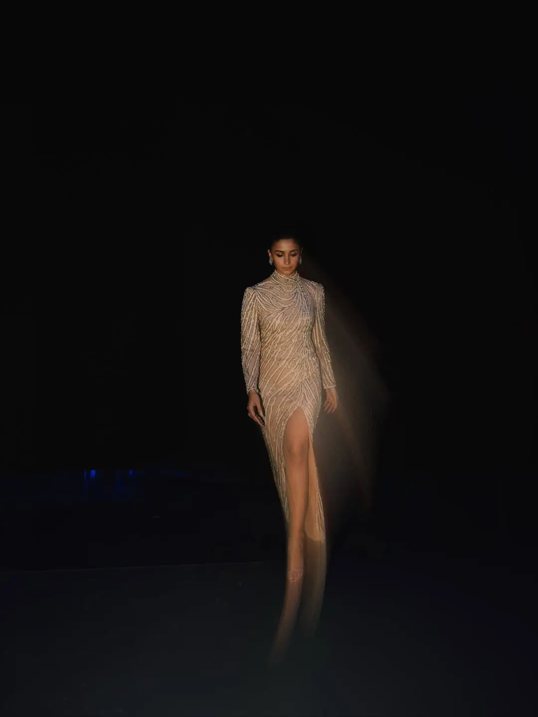 নভেম্বরে তারকাদের সেরা ১০ লুক