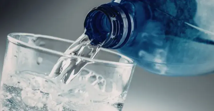 সাধারণ পানি নয়, অ্যালকাইন ওয়াটার কেন আলোচনায়