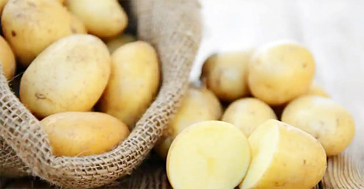 শুধু মিষ্টি নয়, এই খাবারগুলোও রক্তে সুগার বাড়াতে পারে