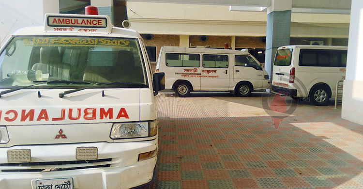 জ্বালানির বরাদ্দ শেষ, দেড় মাস ধরে বন্ধ অ্যাম্বুলেন্স