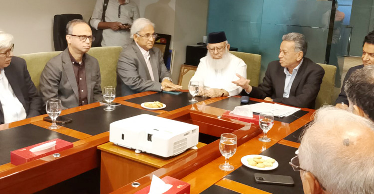 মার্কিন শুল্কনীতি নিয়ে কাজ করবে বিএনপি: আমীর খসরু