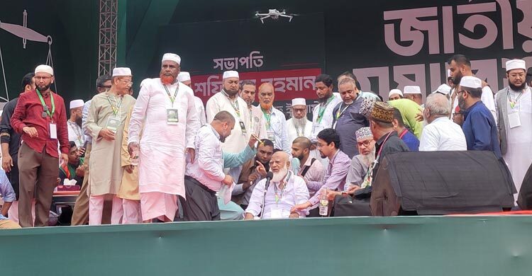 হাসপাতাল ছাড়লেন জামায়াত আমির, সুস্থ আছেন