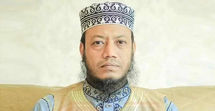 মানহানির মামলায় আগাম জামিন চাইলেন আমির হামজা