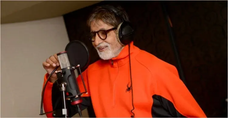 অভিনয়ের বাইরে যেসব সিনেমায় গানে মুগ্ধ করেছেন অমিতাভ