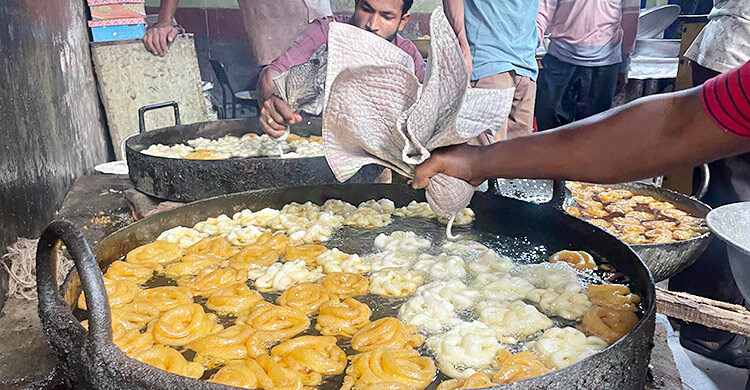 দেড়শ বছরের ঐতিহ্য ‘মাষকলাইয়ের আমিত্তি’