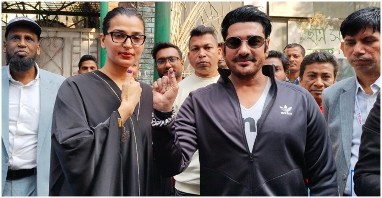 বর্ষাকে নিয়ে ভোট দিতে গিয়ে যা বললেন অনন্ত জলিল