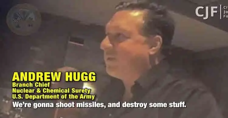 খামেনিকে হত্যার পরিকল্পনা-নার্ভ গ্যাস নিয়ে তথ্য ফাঁস মার্কিন বিজ্ঞানীর