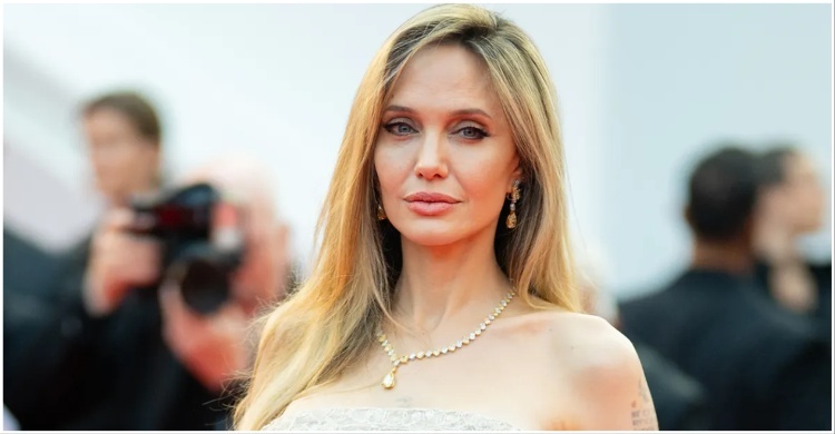 সেই পুরনো স্টাইলে বক্স অফিস কাঁপাতে ফিরছেন জোলি