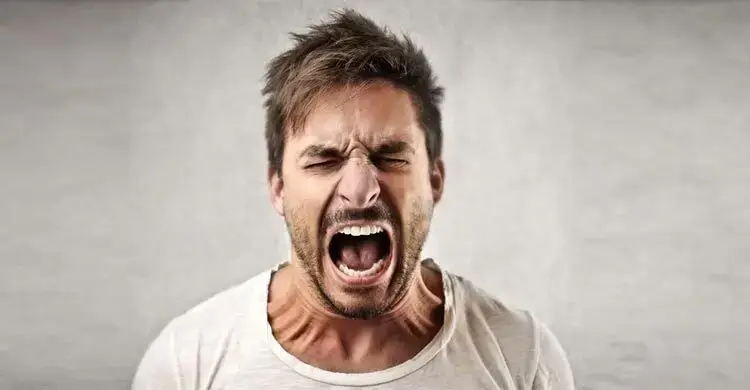 আপনি কি চিৎকার করে কাঁদছেন? জানুন সম্ভাব্য সমস্যাগুলো