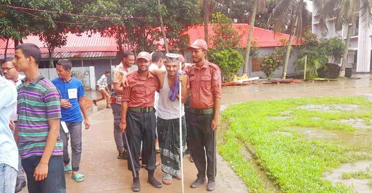 নির্বাচনে দায়িত্ব হাতে-কলমে শিখছেন আনসার সদস্যরা