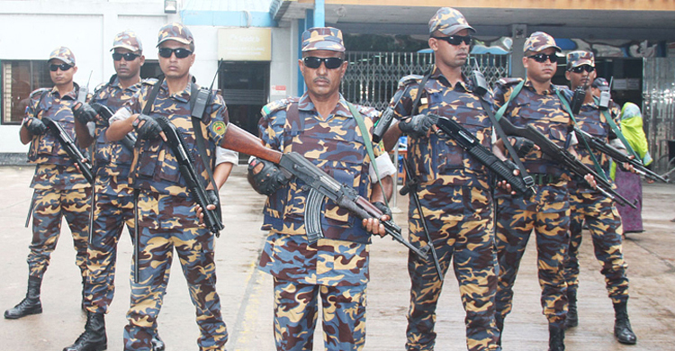 আনসার বাহিনীকে আটক ও তল্লাশির ক্ষমতা দেওয়া সংবিধান পরিপন্থি