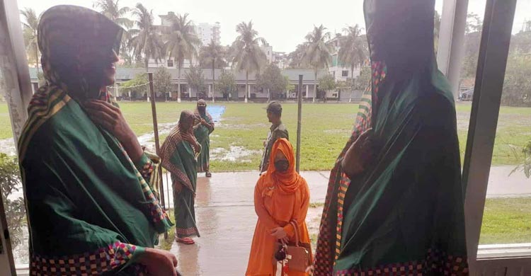 নির্বাচনে দায়িত্ব হাতে-কলমে শিখছেন আনসার সদস্যরা