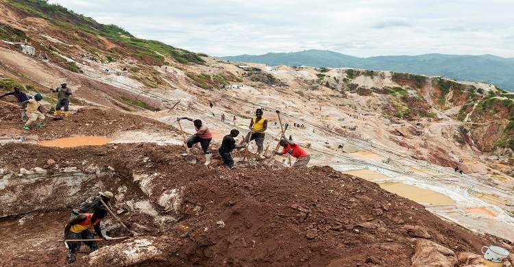 200 die in eastern DR Congo mine collapse