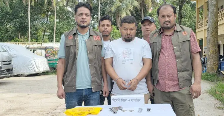 কুমিল্লায় স্কুলছাত্র গুলিবিদ্ধের ঘটনার মূলহোতা গ্রেফতার