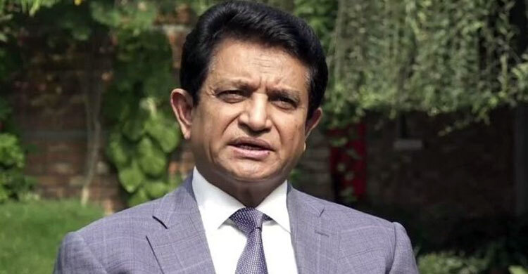 ফরিদপুরে এ কে আজাদের গণসংযোগে যুবদলের হামলা, গাড়ি ভাঙচুর