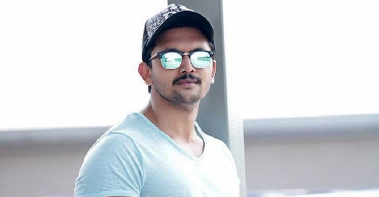 করেছেন শুটিংয়ের ছোটখাটো কাজ, আজ তিনি ঢালিউডের নায়ক