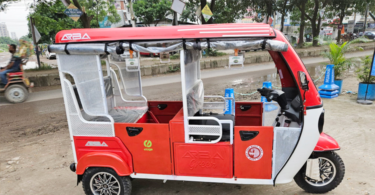 নগর পরিবহনে পরিবেশবান্ধব সংযোজন ‘আরবা’ ই-রিকশা