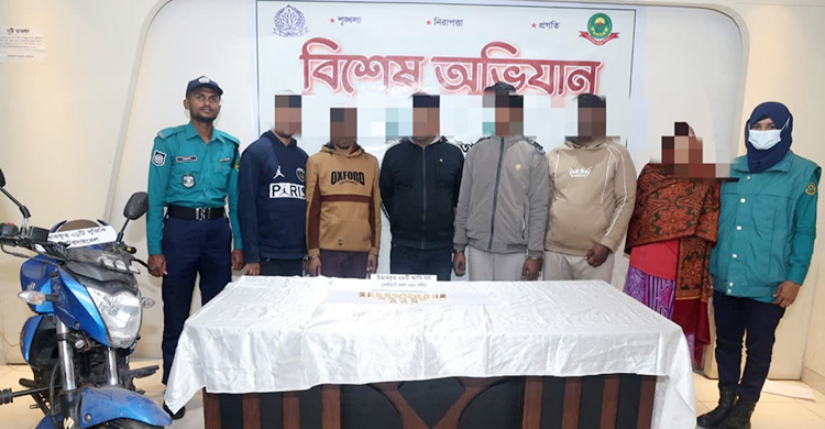 ৩৫০ ভরি সোনা ছিনতাই: মূল আসামিসহ ৬ জন গ্রেফতার, উদ্ধার ২৯০ ভরি