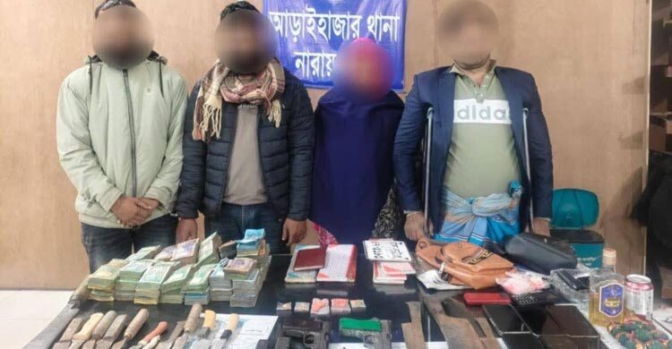 যৌথ বাহিনীর অভিযানে ২৮ অবৈধ অস্ত্র উদ্ধার, গ্রেফতার ৩২৫