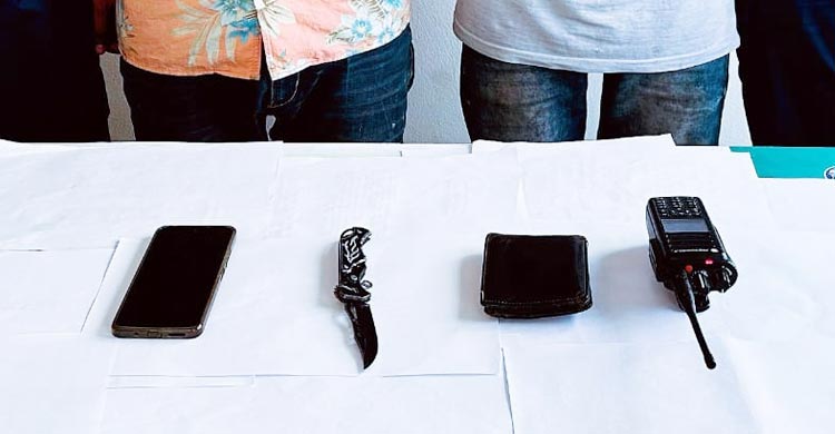 ‘ভুয়া পুলিশ’ বলে এসআইকে মারধর ও ছিনতাই, আটক ২