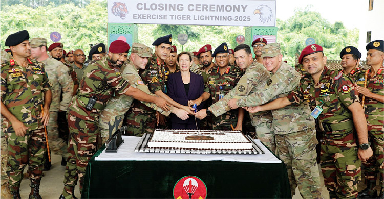 শেষ হলো যুক্তরাষ্ট্রের সঙ্গে সেনাবাহিনীর প্যারা কমান্ডোর যৌথ মহড়া
