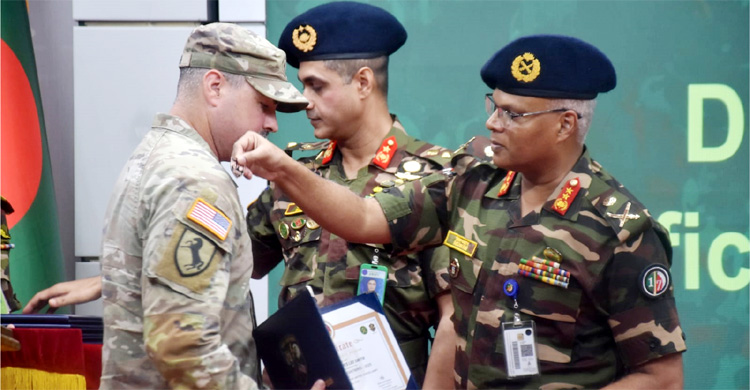 শেষ হলো যুক্তরাষ্ট্রের সঙ্গে সেনাবাহিনীর প্যারা কমান্ডোর যৌথ মহড়া